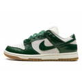 Nike W Dunk Low LXPhantom, Green & Metallic Gold